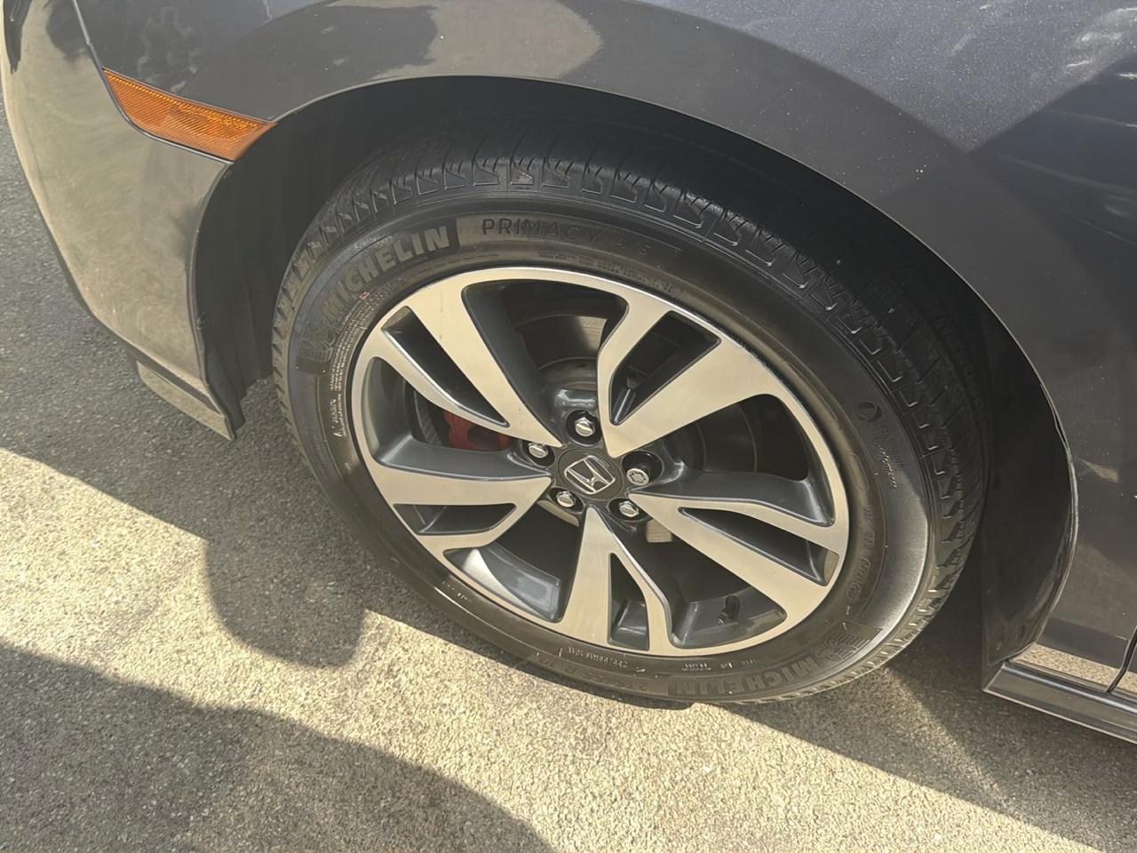 Honda Odyssey Touring Auto 2024
