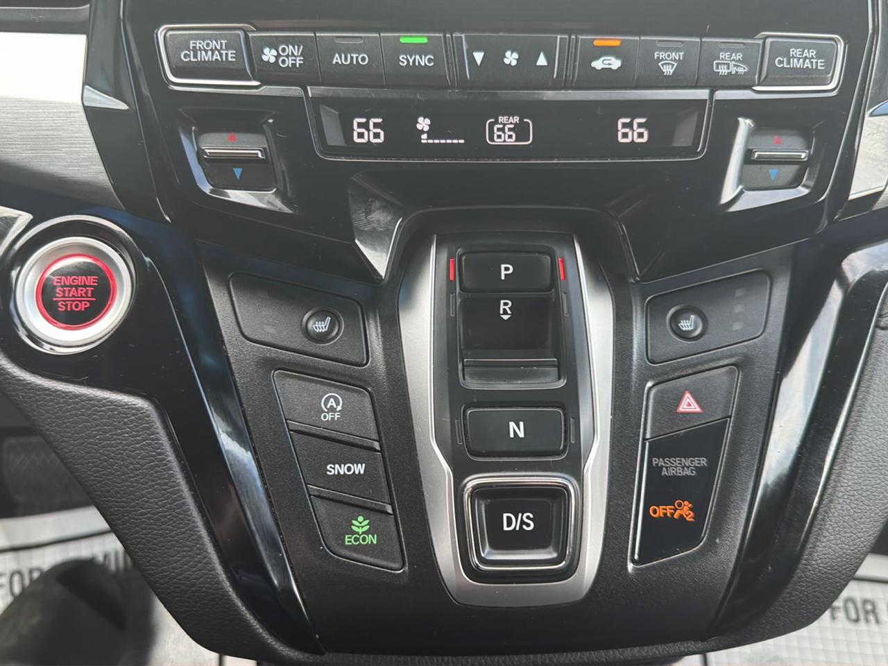 Honda Odyssey Touring Auto 2024