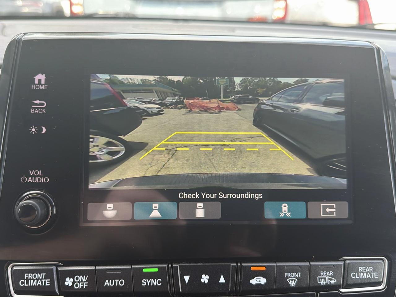 Honda Odyssey Touring Auto 2024