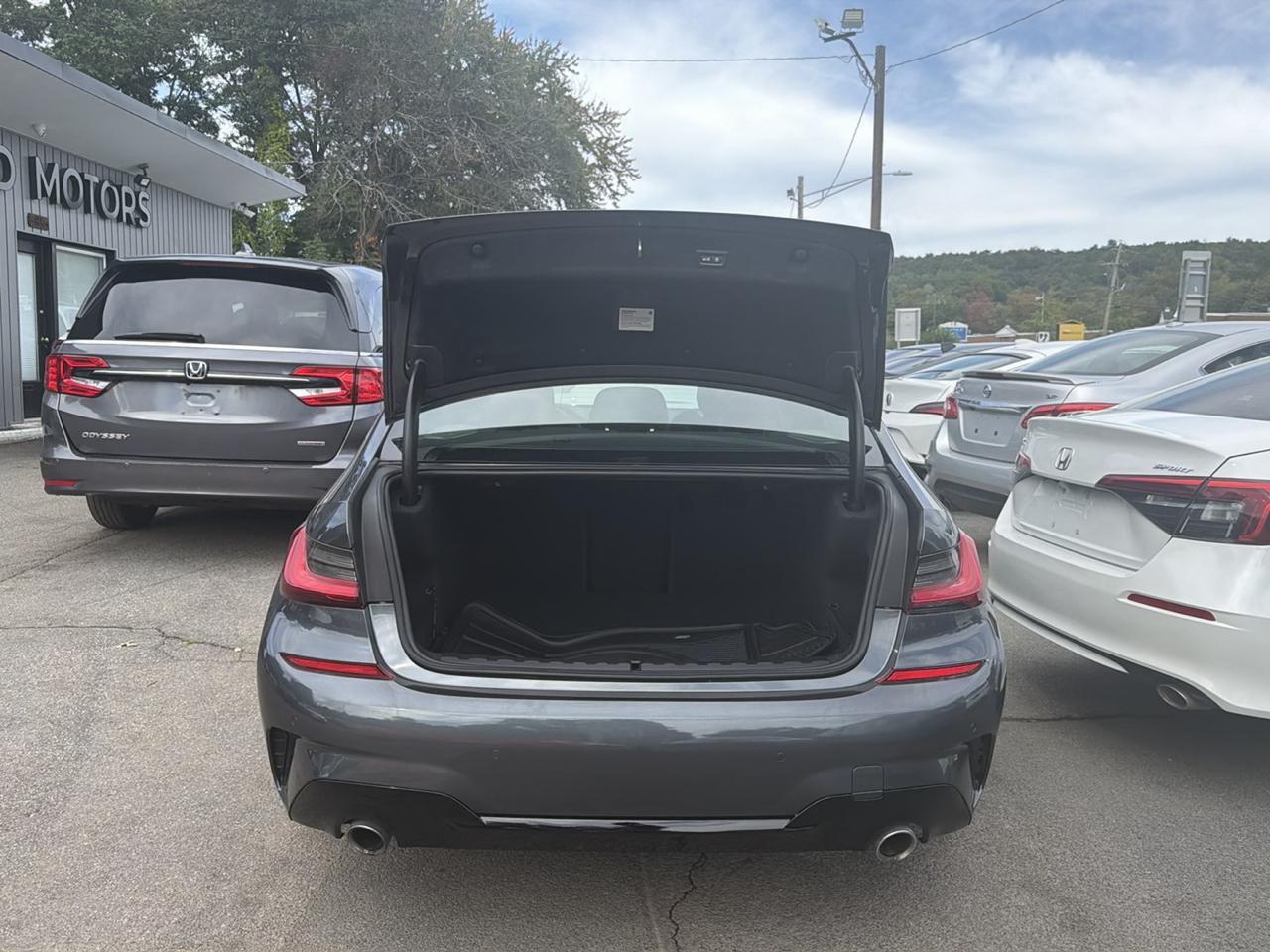 BMW 3 Series 330i xDrive Sedan North America 2020