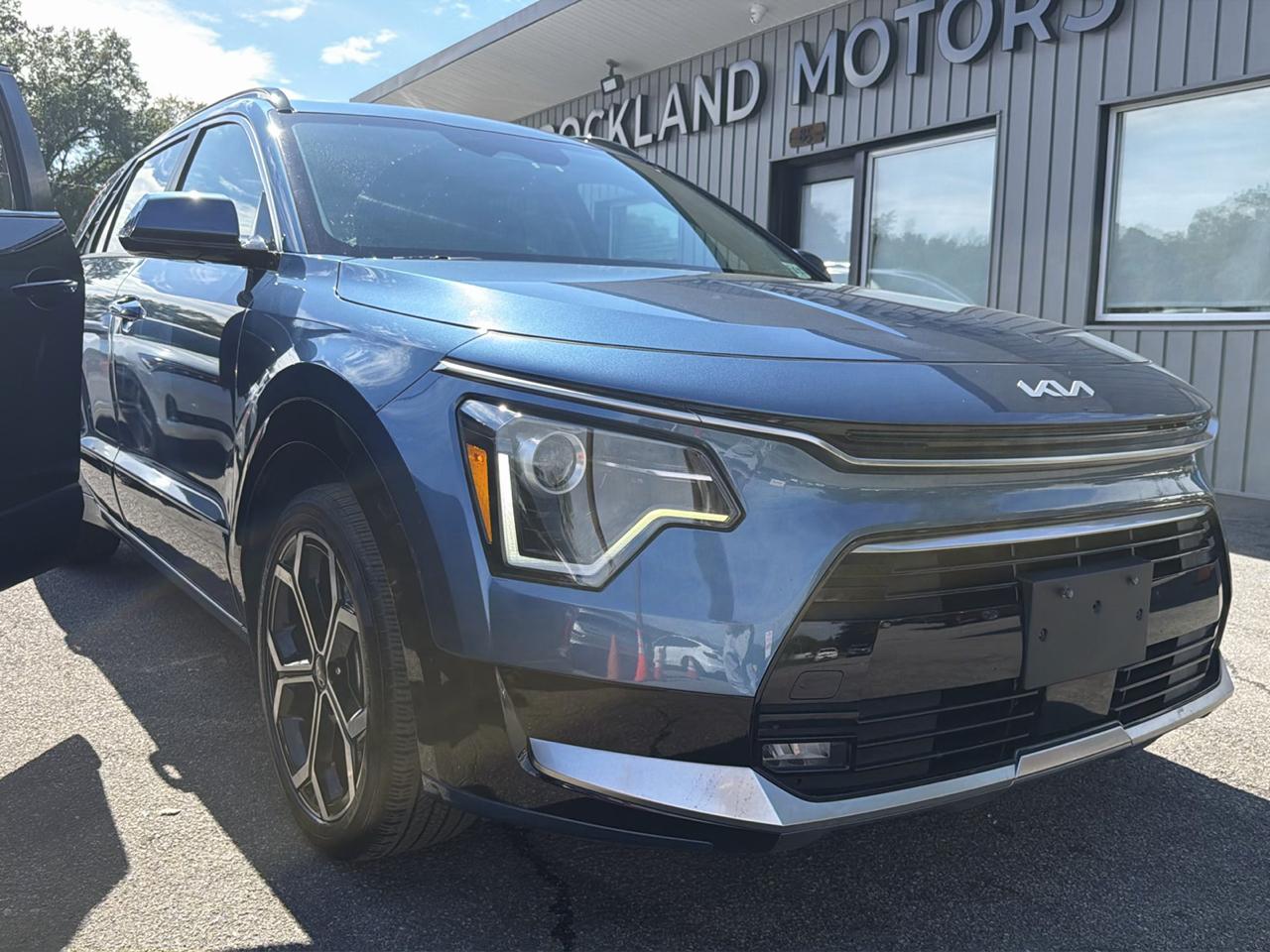 Kia Niro EX Touring FWD 2023