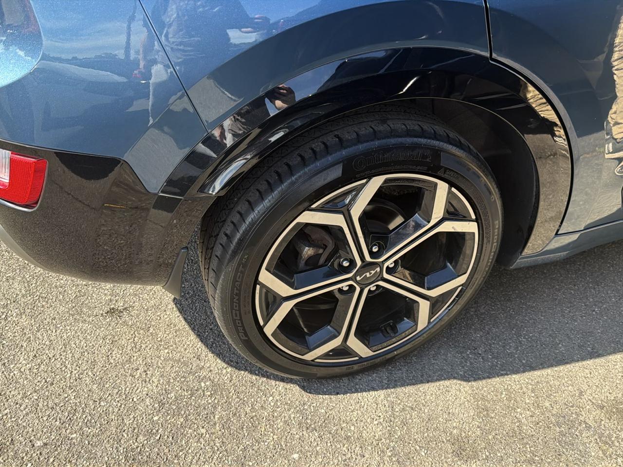 Kia Niro EX Touring FWD 2023
