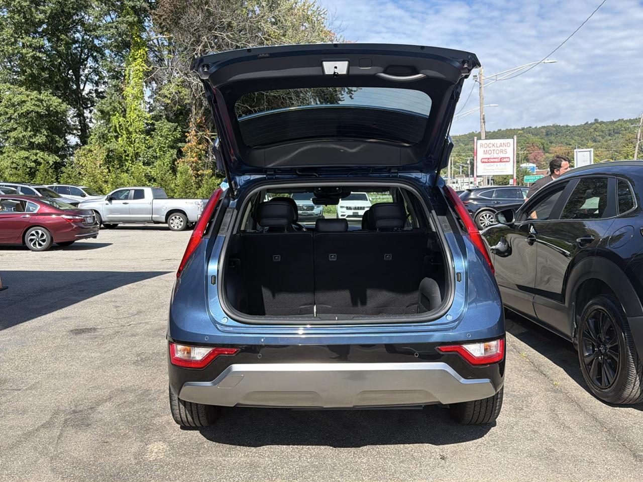 Kia Niro EX Touring FWD 2023