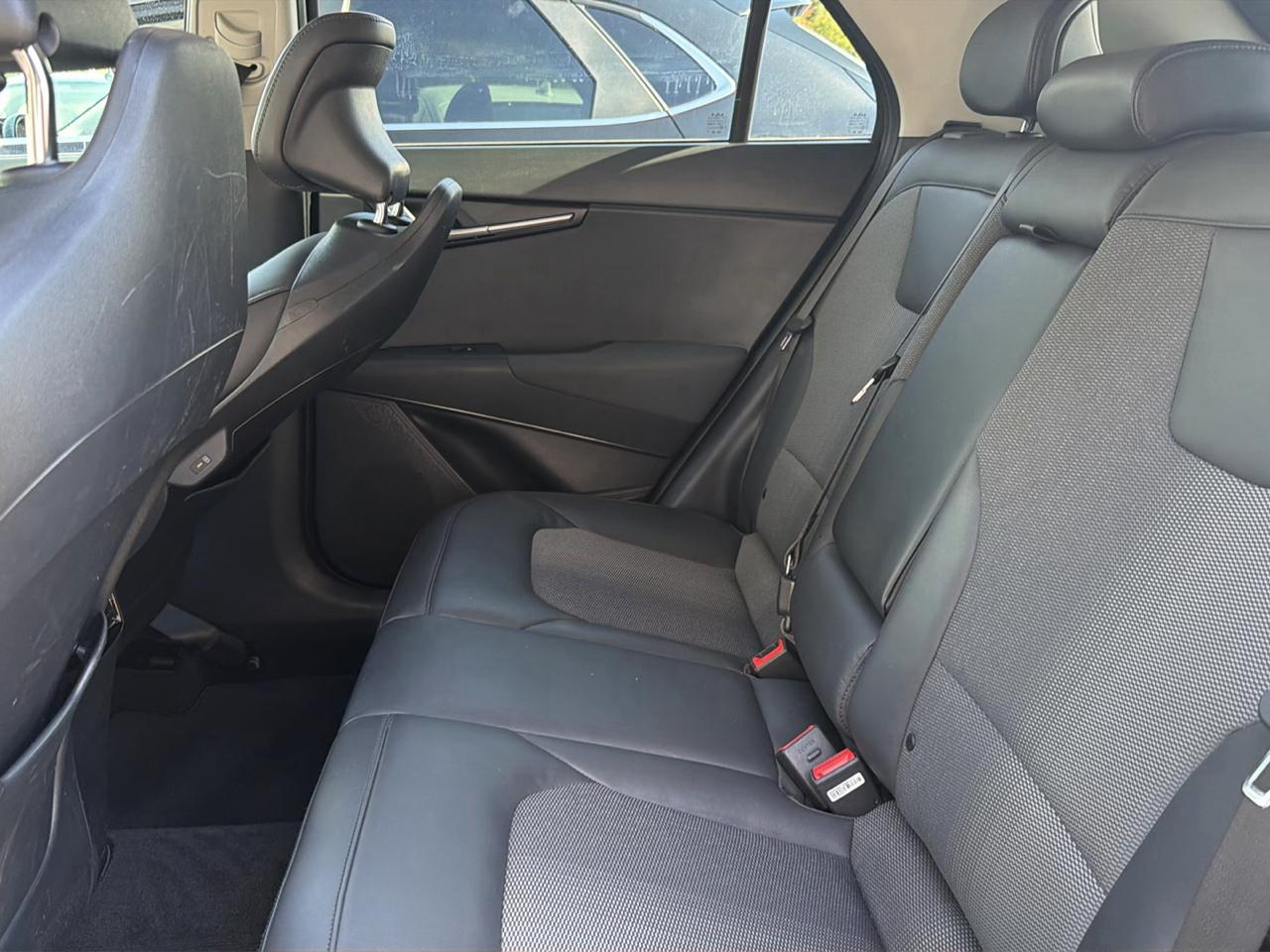Kia Niro EX Touring FWD 2023