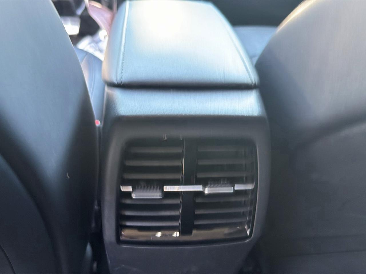 Kia Niro EX Touring FWD 2023