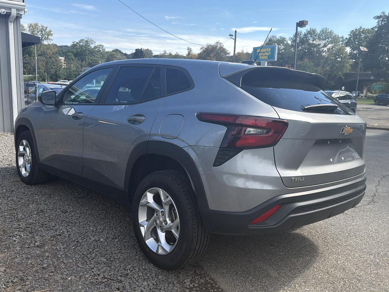 Chevrolet Trax FWD 4dr LS 2024