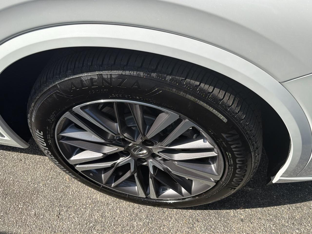 Acura MDX SH-AWD w/Advance Package 2026