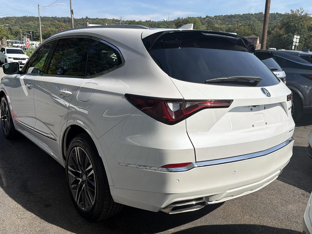 Acura MDX SH-AWD w/Advance Package 2026