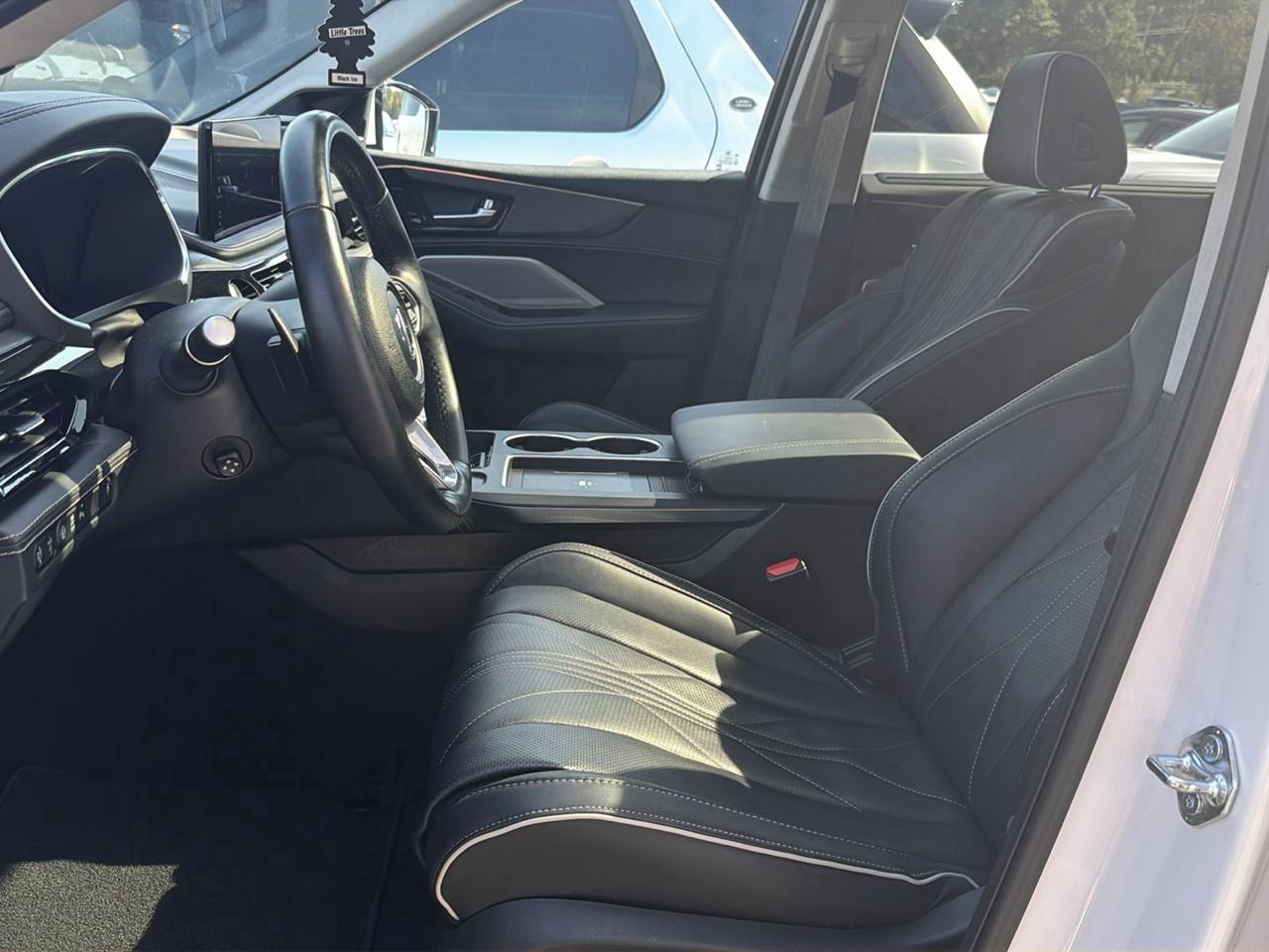 Acura MDX SH-AWD w/Advance Package 2026