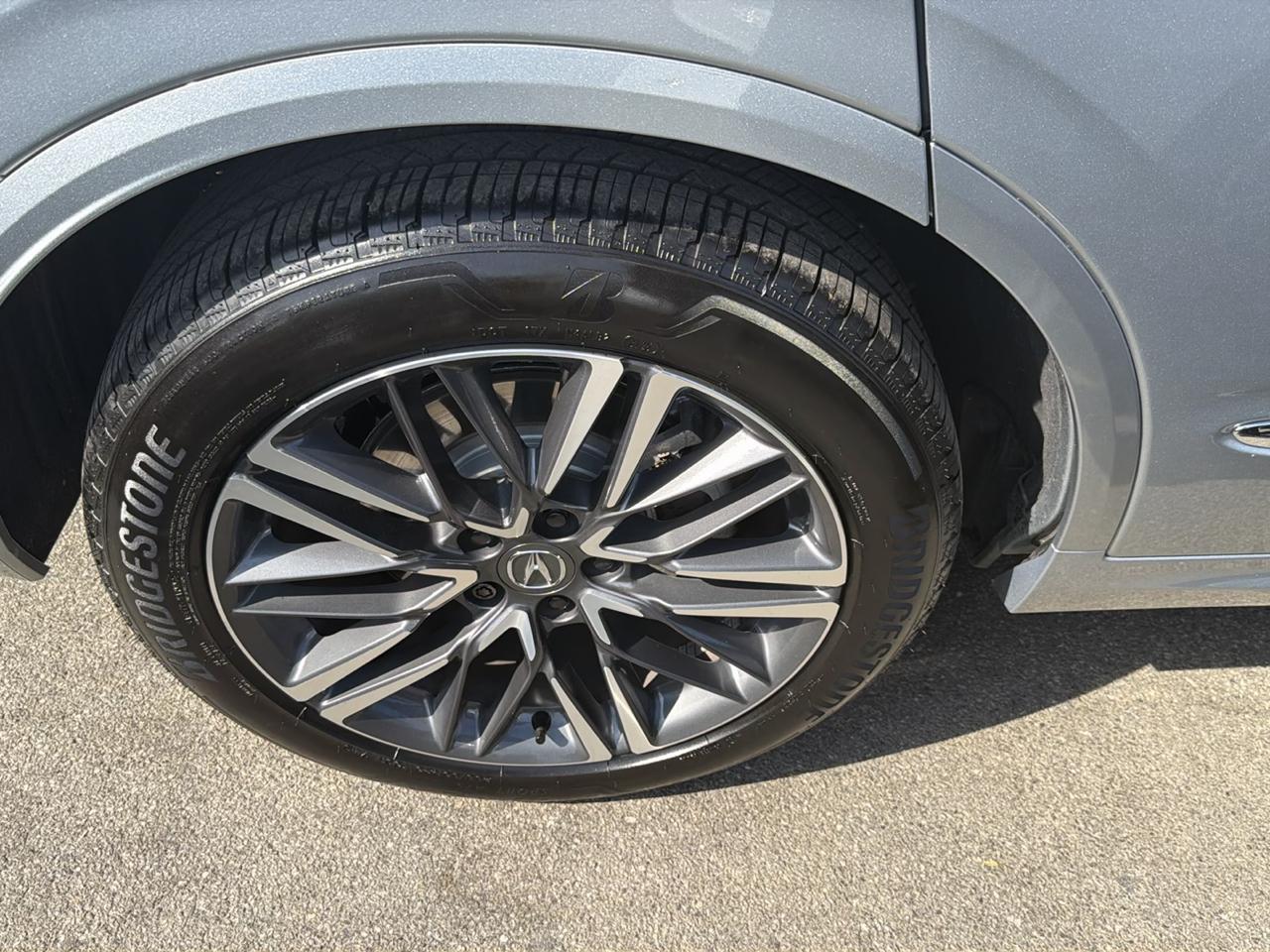 Acura MDX SH-AWD w/Advance Package 2026