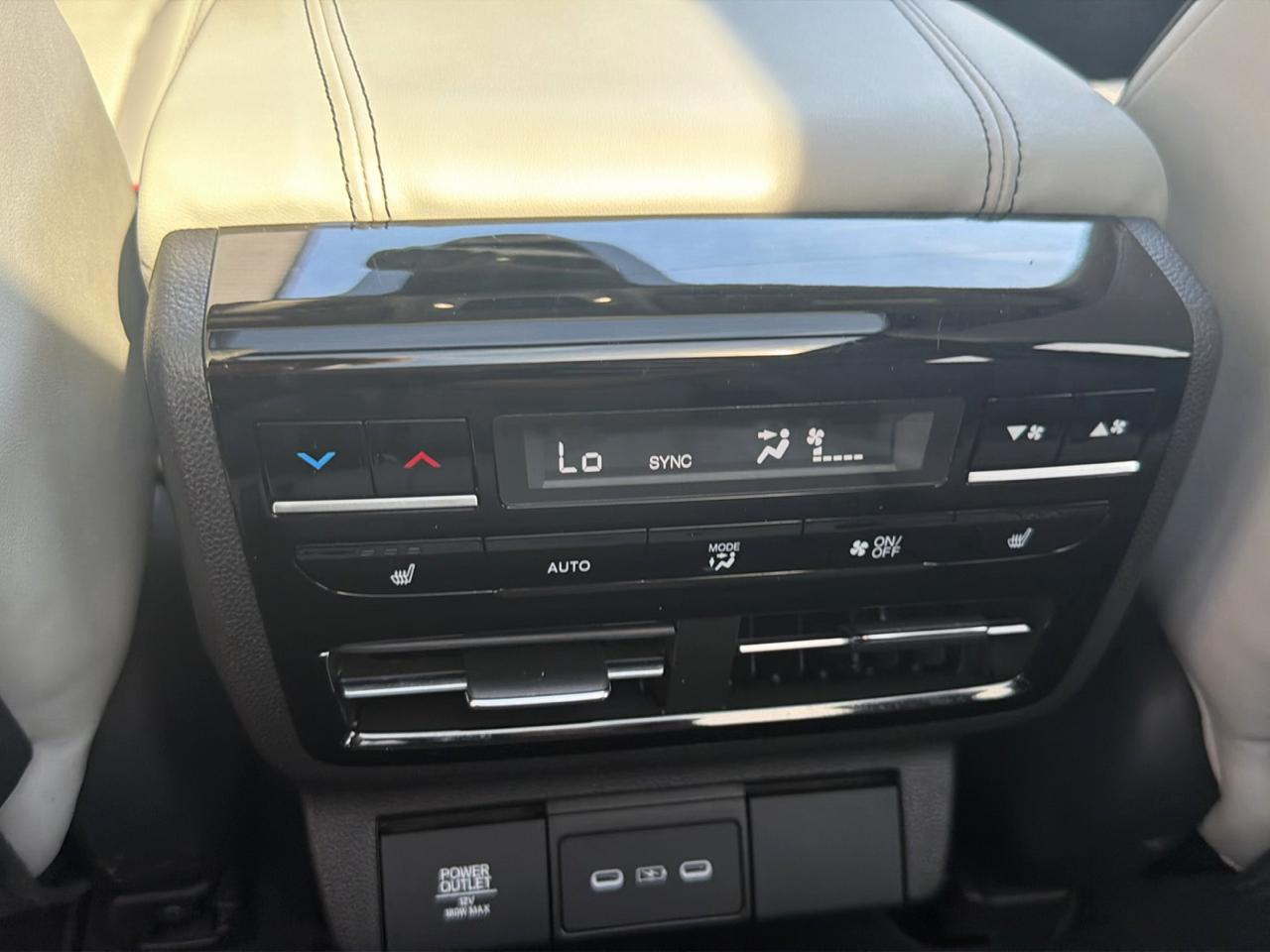 Acura MDX SH-AWD w/Advance Package 2026