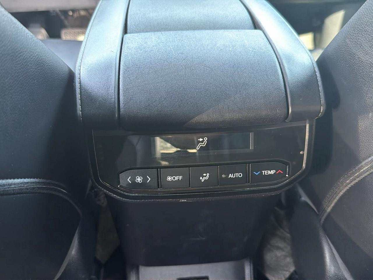 Toyota Highlander Platinum AWD (Natl) 2023