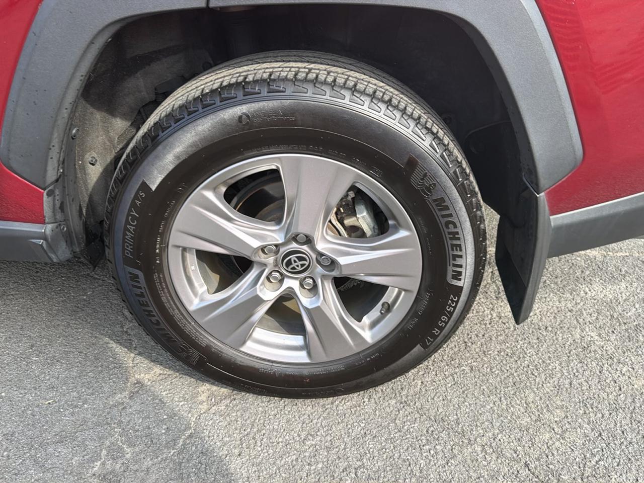 Toyota RAV4 XLE AWD (Natl) 2023
