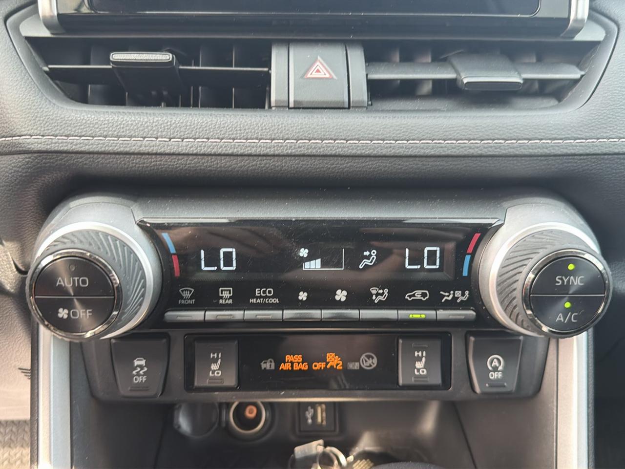 Toyota RAV4 XLE AWD (Natl) 2023