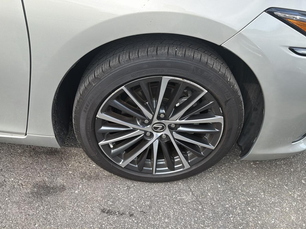 Lexus ES ES 350 FWD 2023