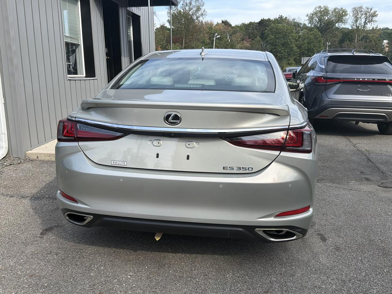 Lexus ES ES 350 FWD 2023
