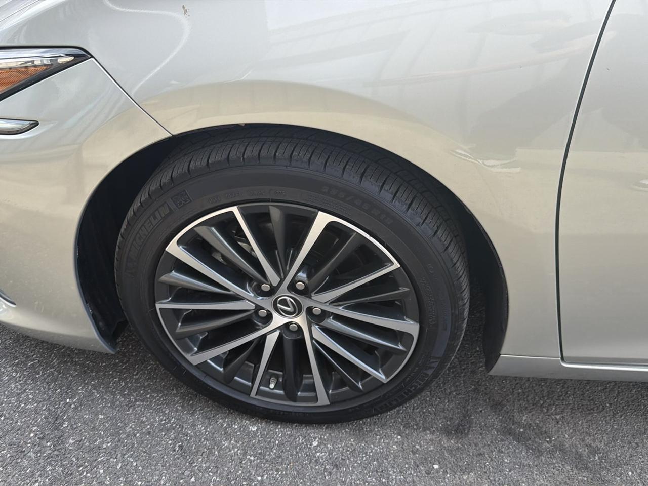 Lexus ES ES 350 FWD 2023