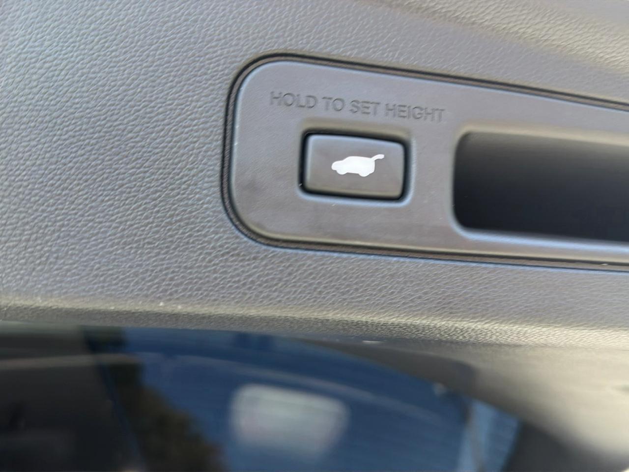 Acura MDX SH-AWD w/Advance Package 2024