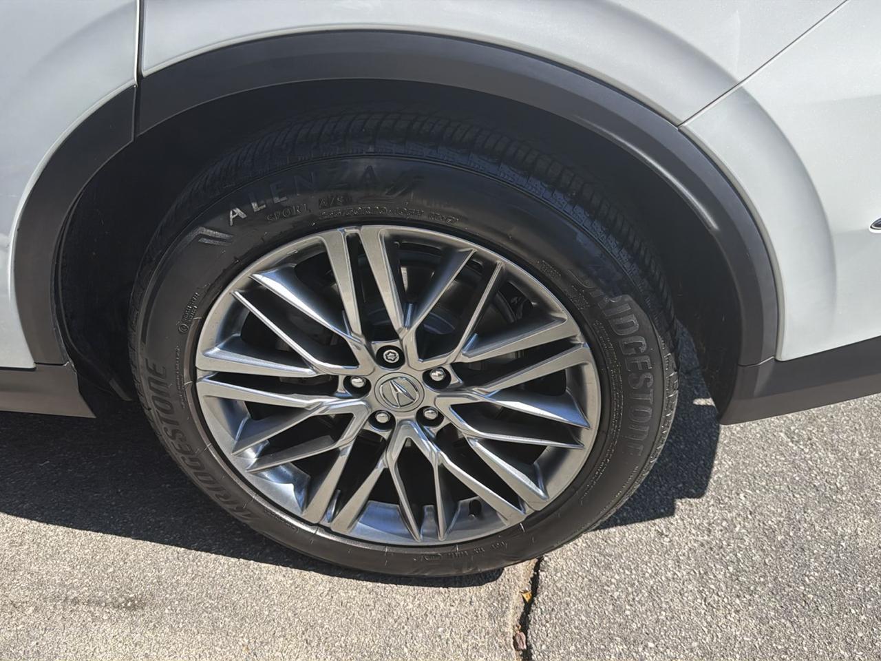 Acura MDX SH-AWD w/Advance Package 2024