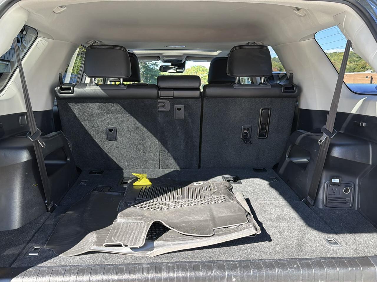 Toyota 4Runner SR5 Premium 4WD (Natl) 2024