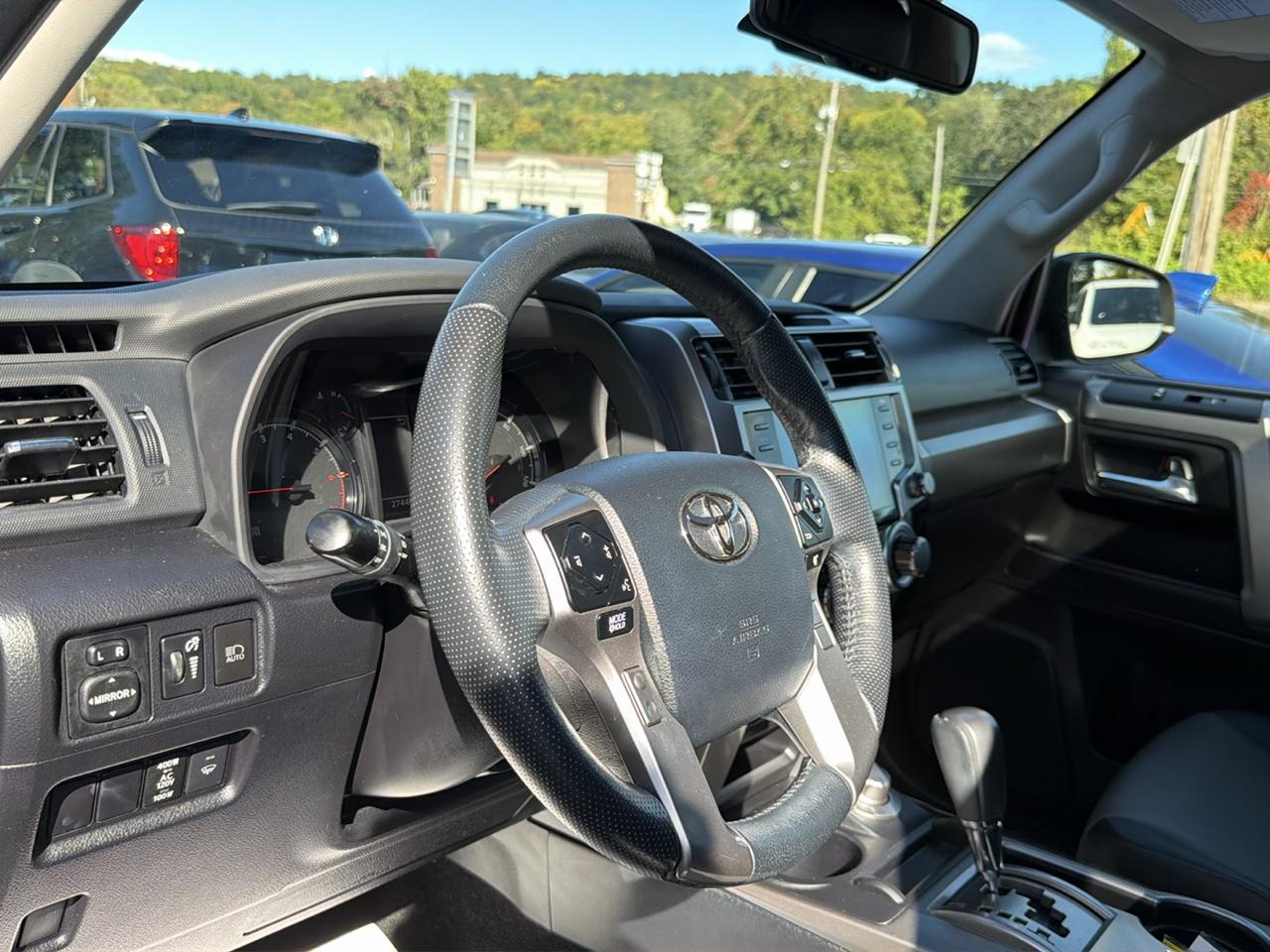 Toyota 4Runner SR5 Premium 4WD (Natl) 2024