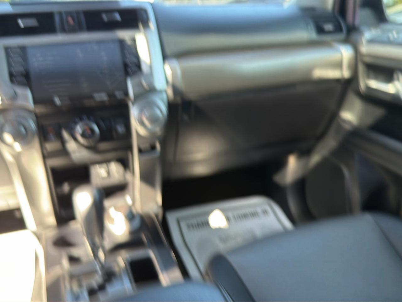 Toyota 4Runner SR5 Premium 4WD (Natl) 2024