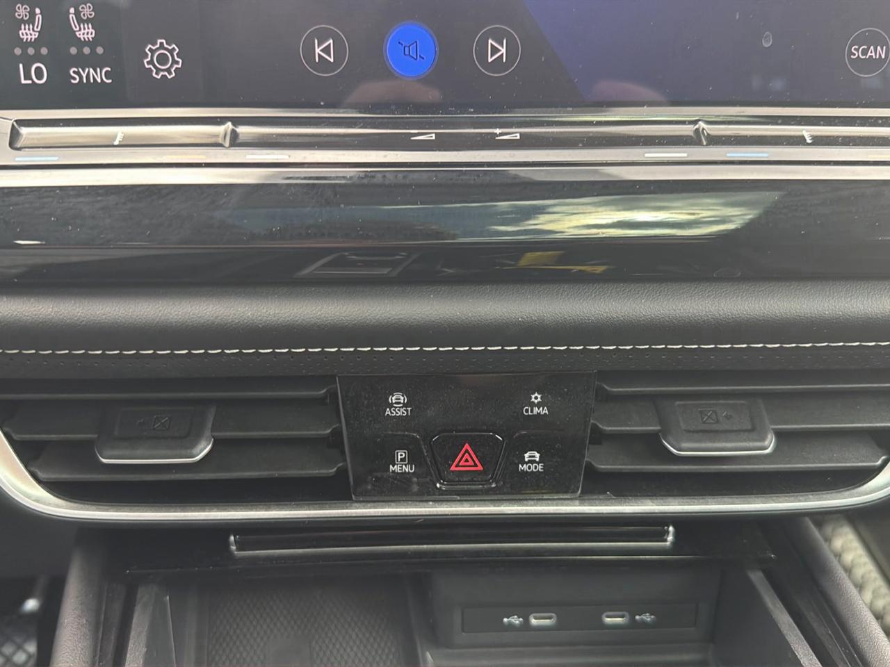 Volkswagen Atlas 2.0T SEL 4MOTION 2024