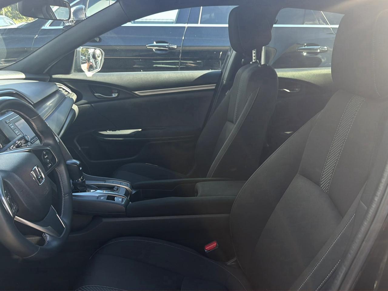 Honda Civic Hatchback Sport CVT 2018
