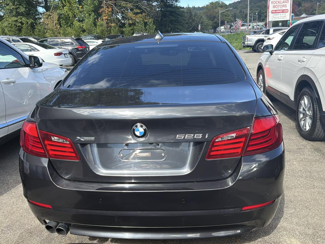 BMW 5 Series 4dr Sdn 528i xDrive AWD 2013