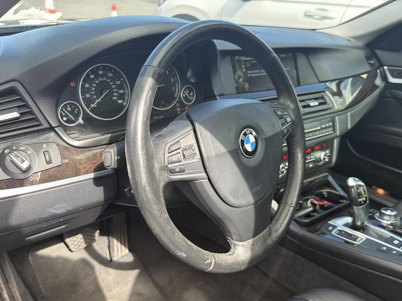 BMW 5 Series 4dr Sdn 528i xDrive AWD 2013