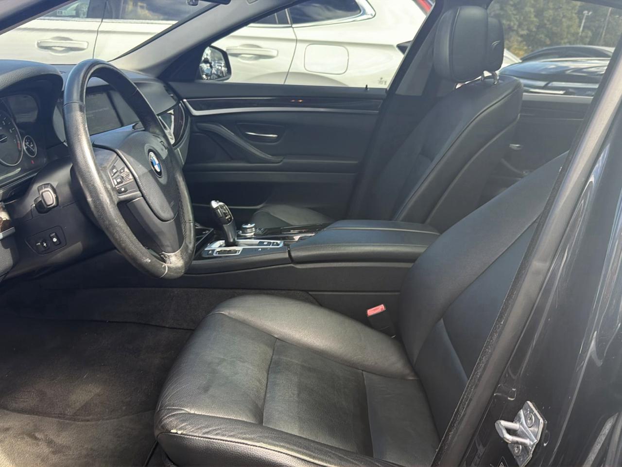 BMW 5 Series 4dr Sdn 528i xDrive AWD 2013