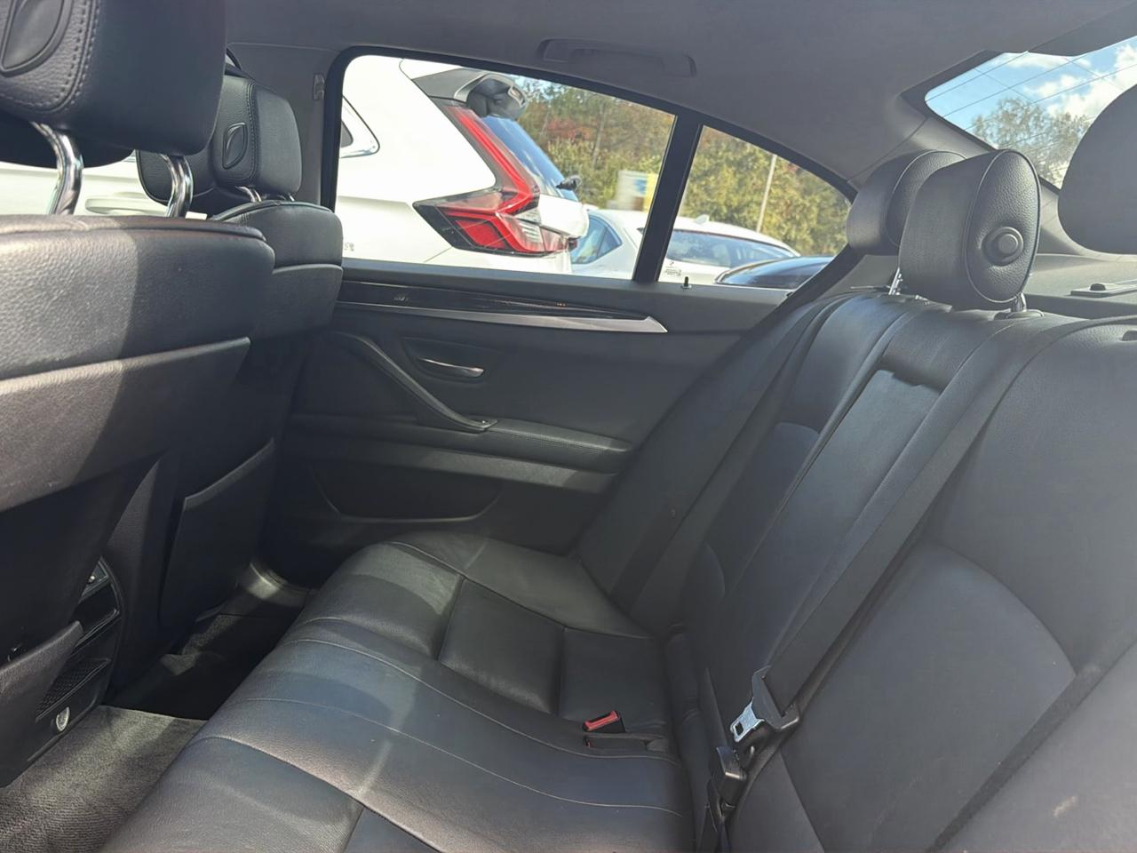 BMW 5 Series 4dr Sdn 528i xDrive AWD 2013