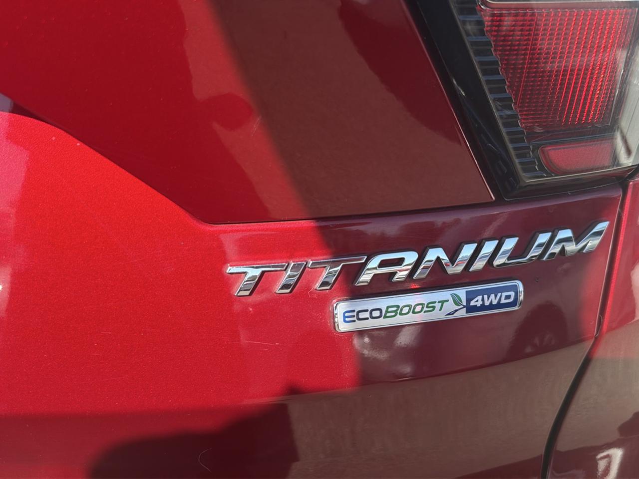 Ford Escape Titanium 4WD 2017