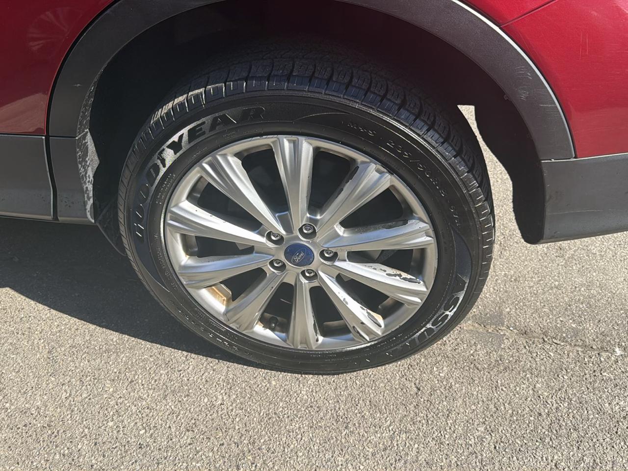 Ford Escape Titanium 4WD 2017