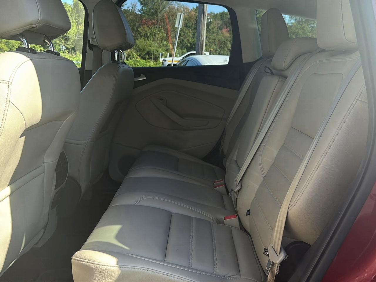 Ford Escape Titanium 4WD 2017
