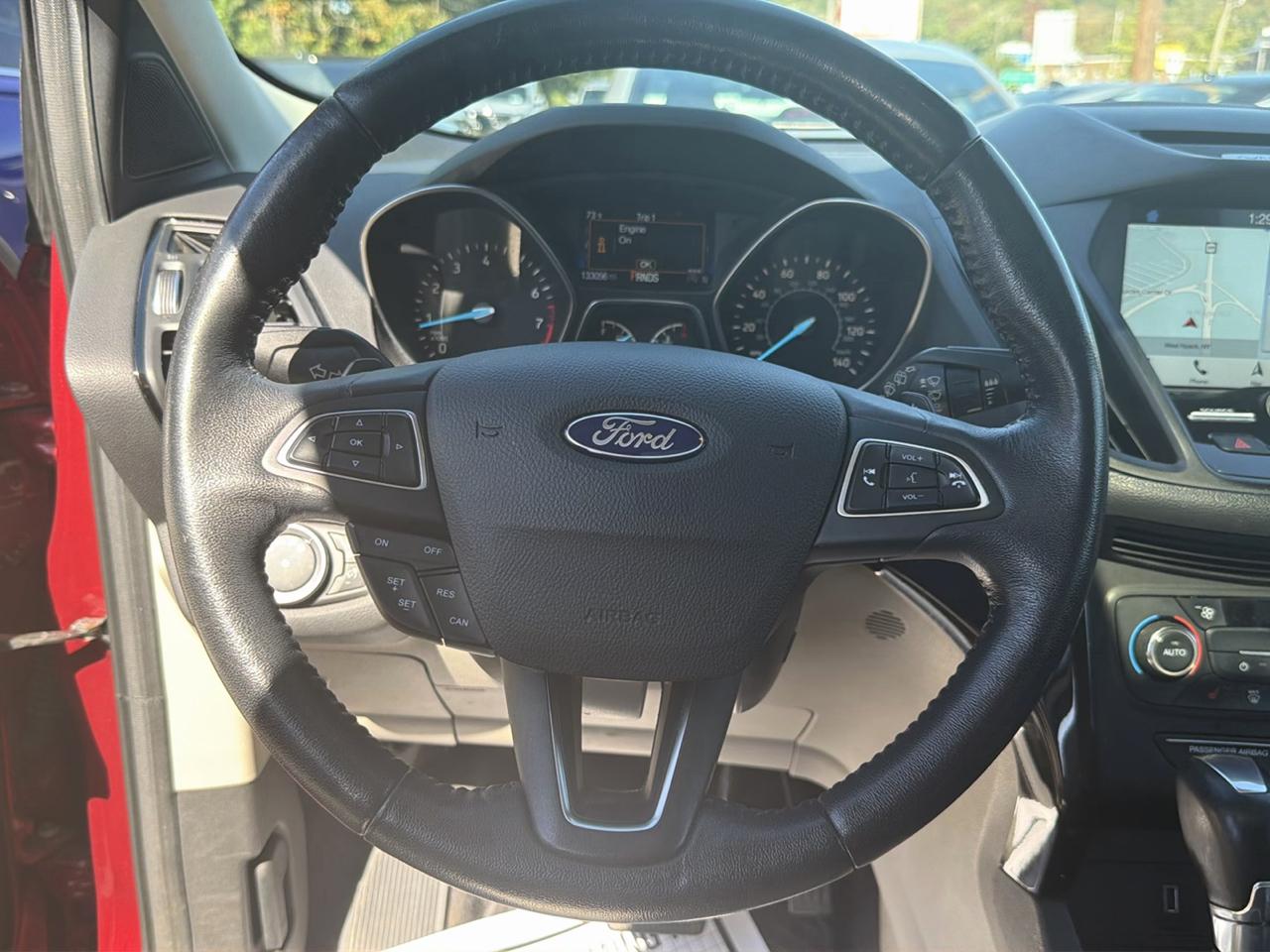 Ford Escape Titanium 4WD 2017