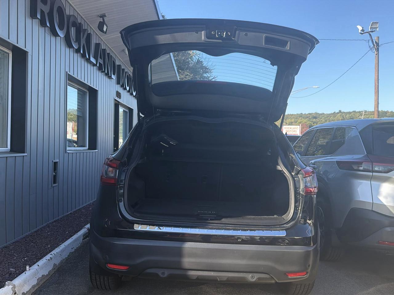Nissan Rogue Sport AWD SV 2021
