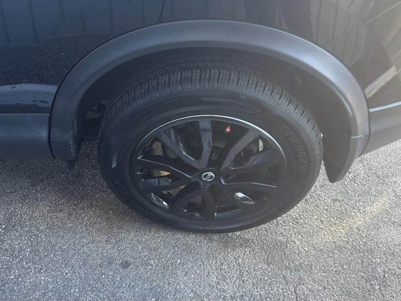 Nissan Rogue Sport AWD SV 2021