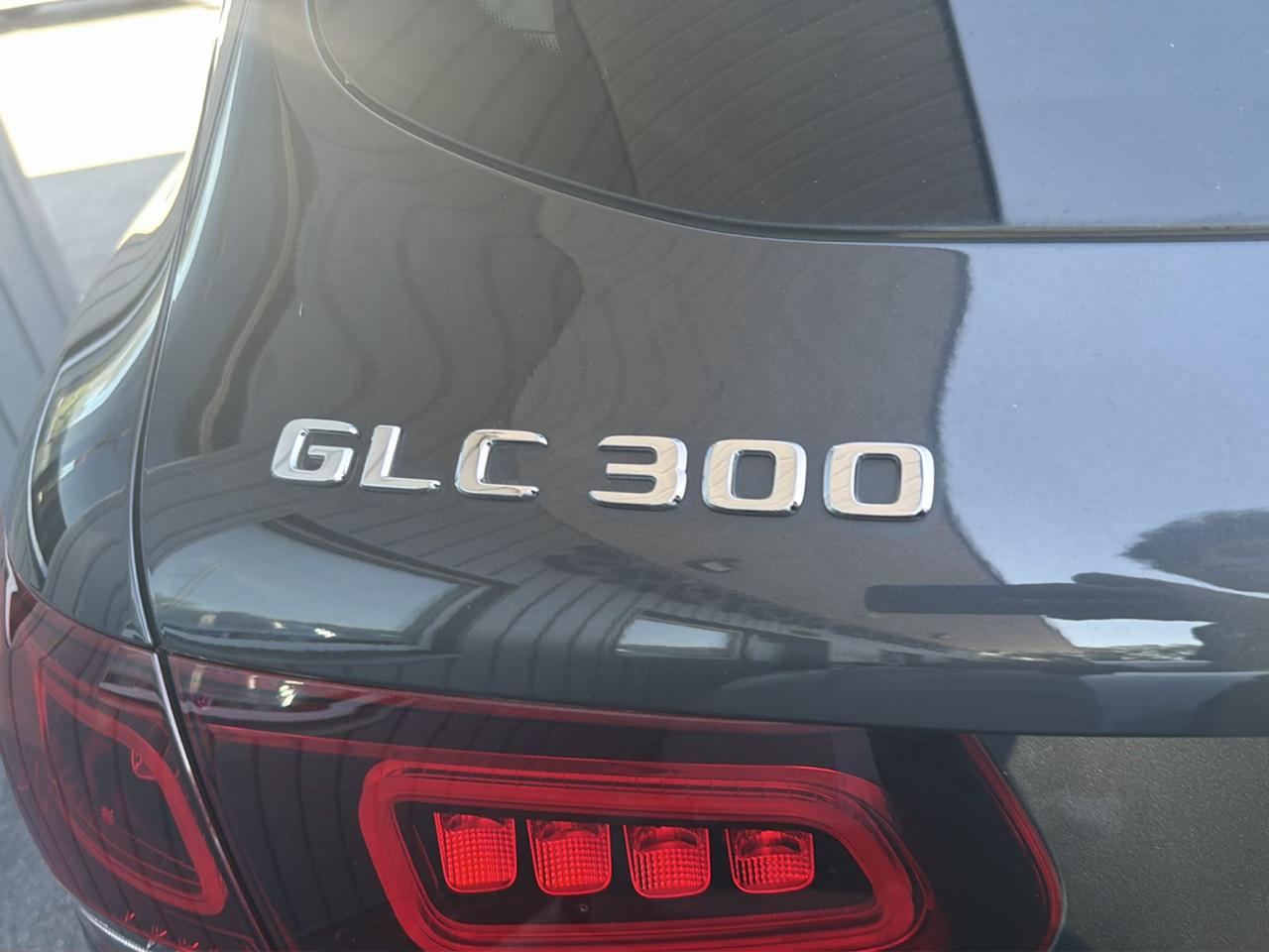 Mercedes-Benz GLC GLC 300 4MATIC SUV 2022