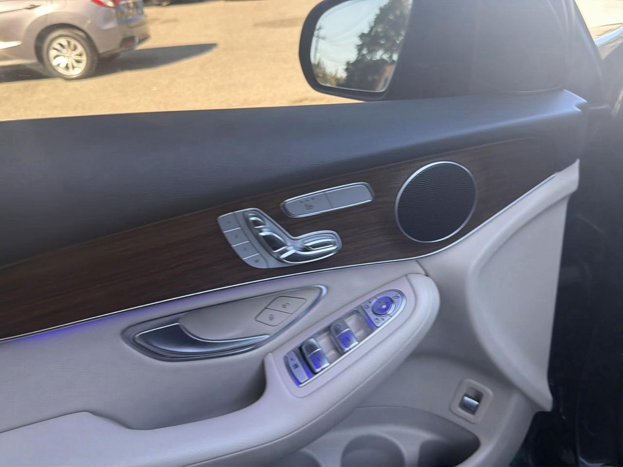 Mercedes-Benz GLC GLC 300 4MATIC SUV 2022