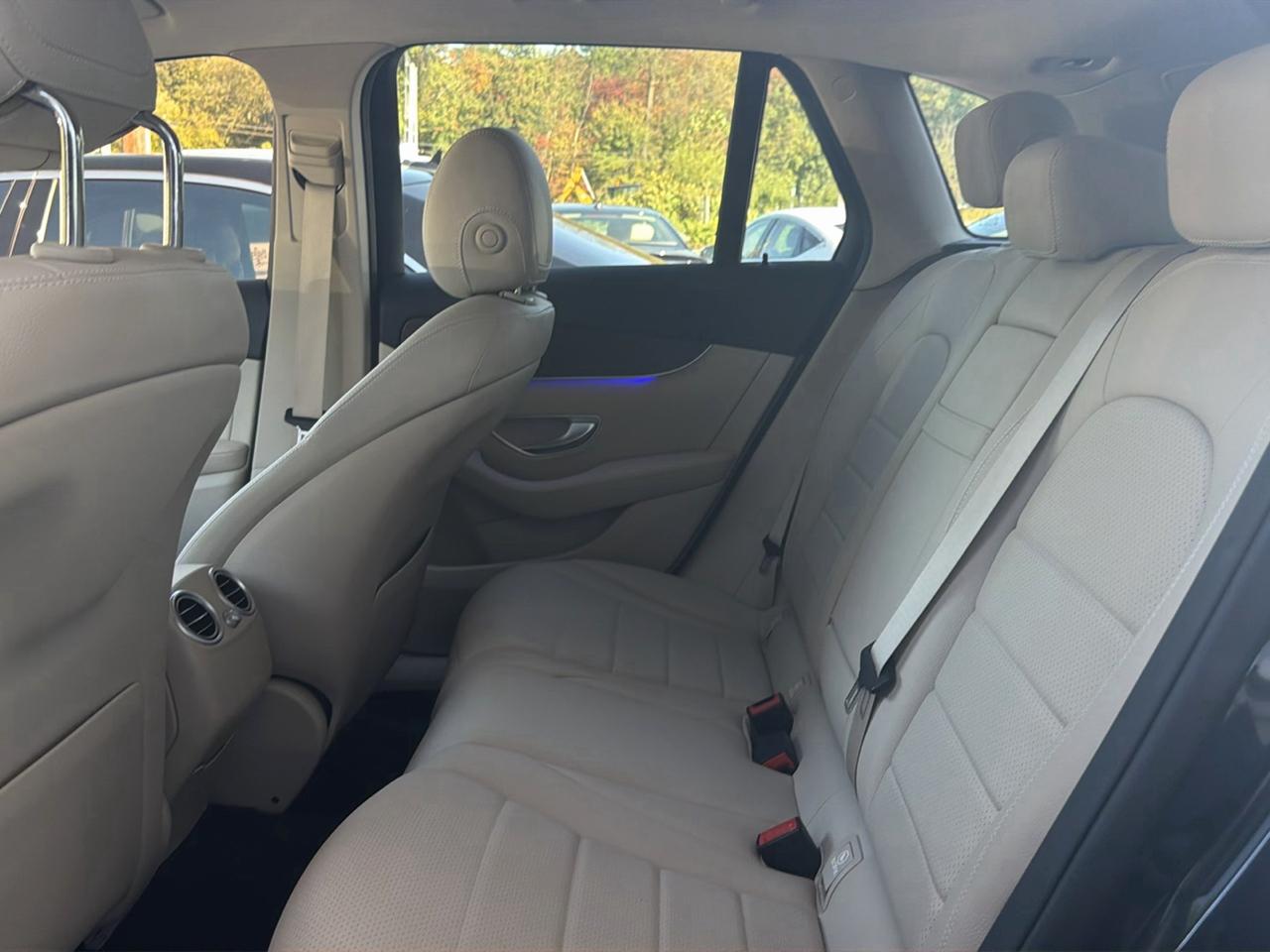 Mercedes-Benz GLC GLC 300 4MATIC SUV 2022