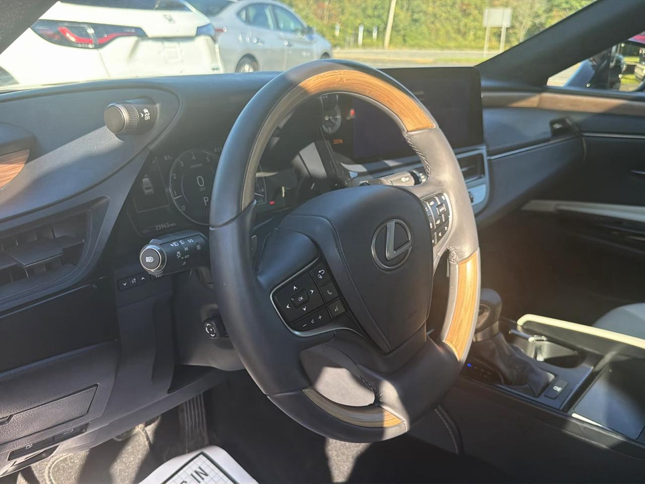 Lexus ES ES 250 Luxury AWD 2023