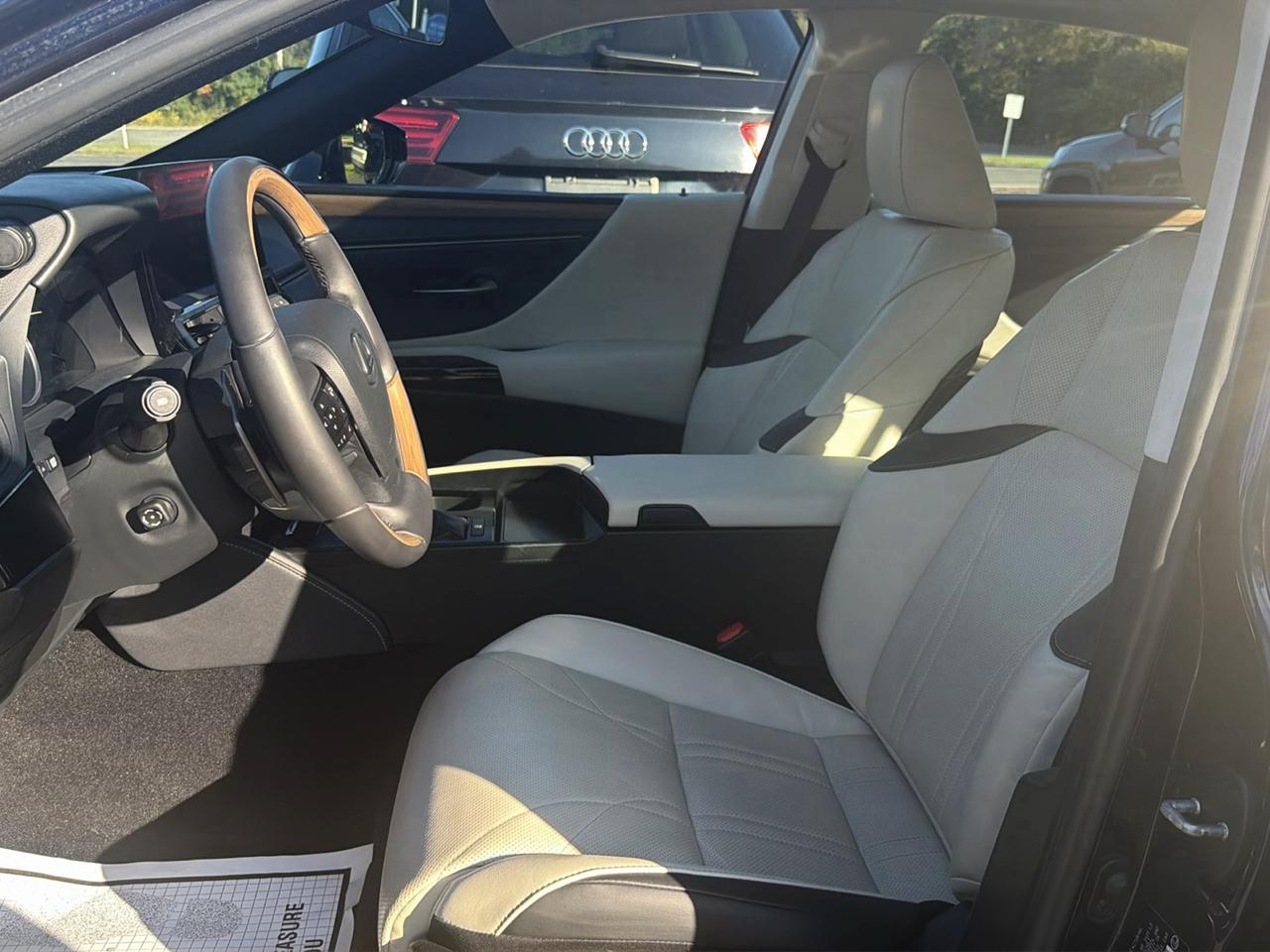 Lexus ES ES 250 Luxury AWD 2023