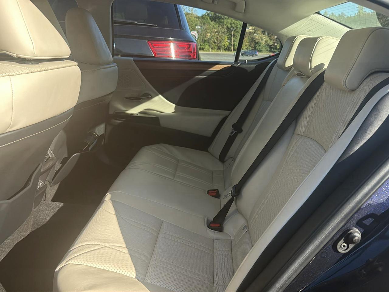 Lexus ES ES 250 Luxury AWD 2023