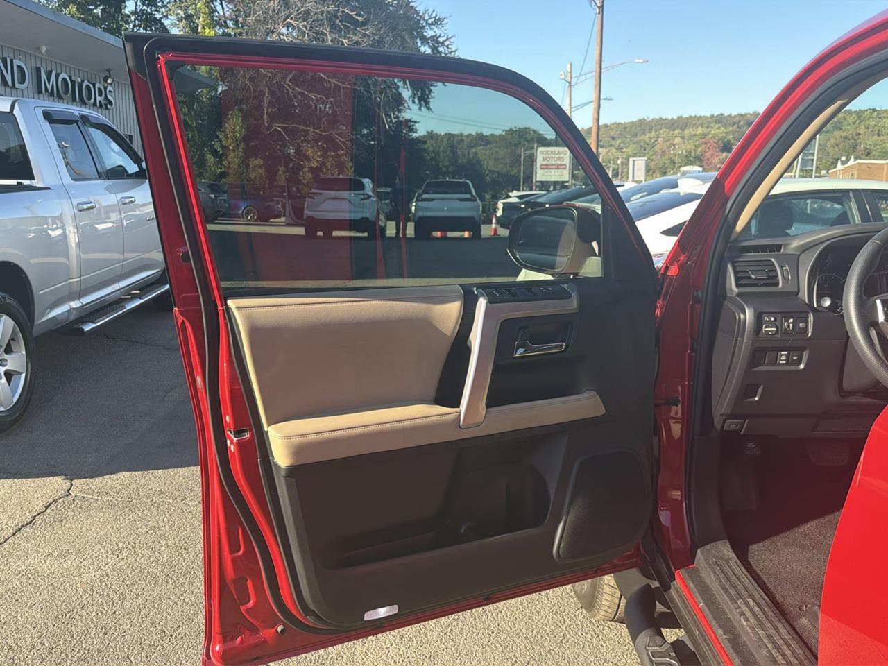 Toyota 4Runner SR5 2024