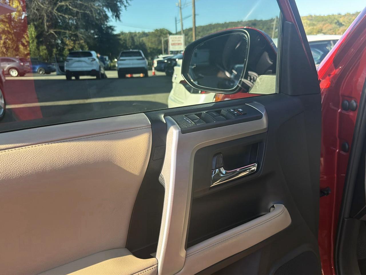 Toyota 4Runner SR5 2024