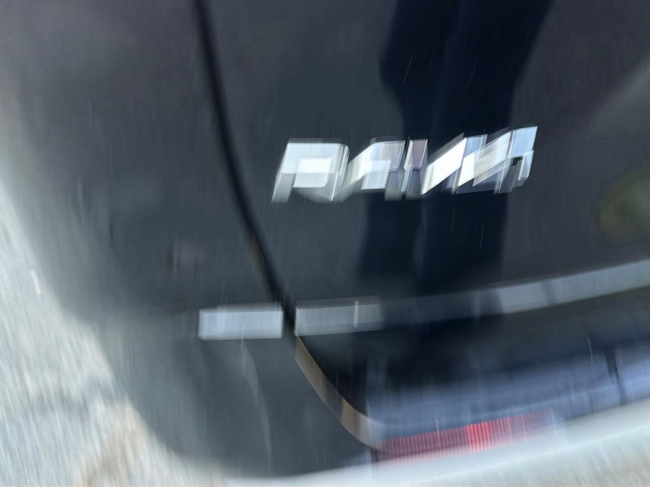 Toyota RAV4 Hybrid SE AWD (Natl) 2023