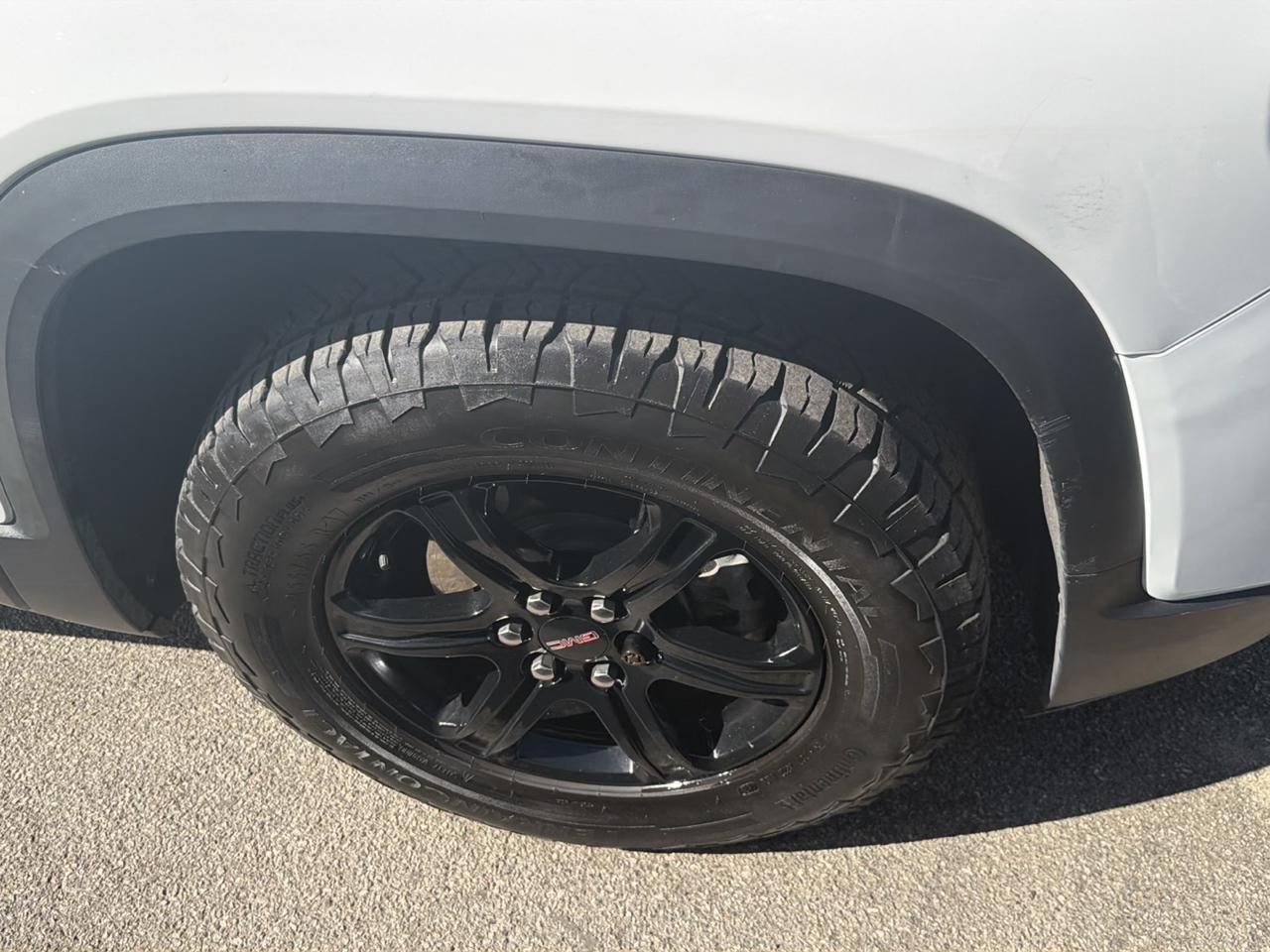 GMC Acadia AWD 4dr AT4 2023