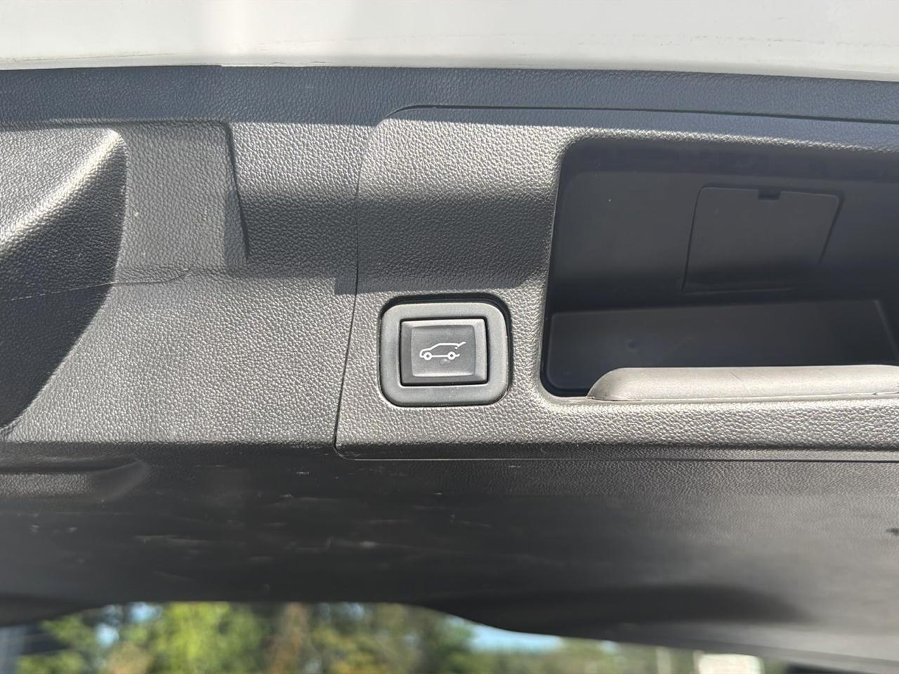 GMC Acadia AWD 4dr AT4 2023