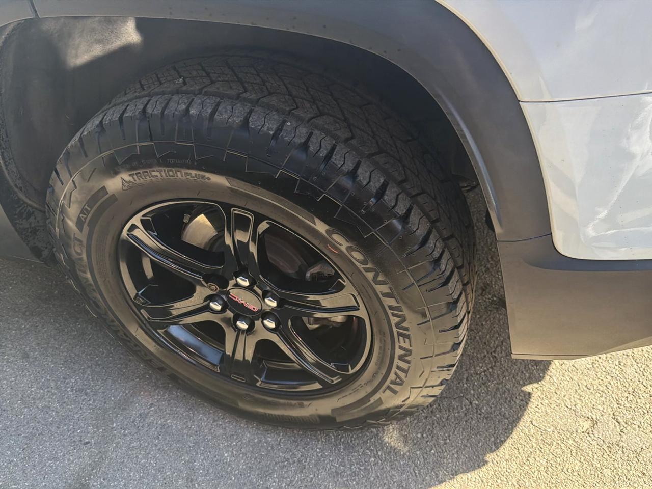 GMC Acadia AWD 4dr AT4 2023